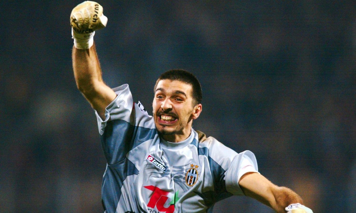 Juve, il Bayer celebra Buffon prima della sfida: 'Non vediamo l'ora' FOTO