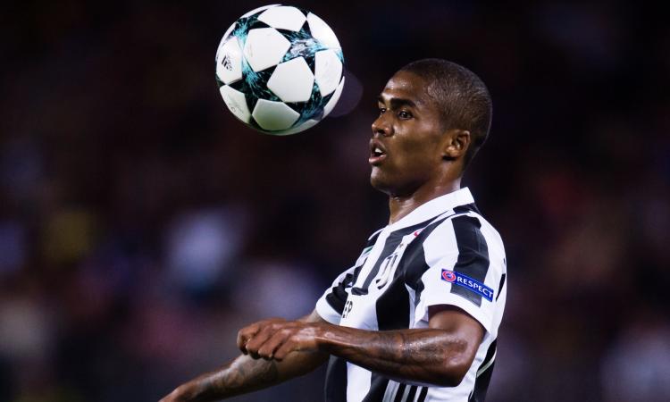 Douglas Costa chiama Pjanic: 'Pronto per un'altra stagione folle'