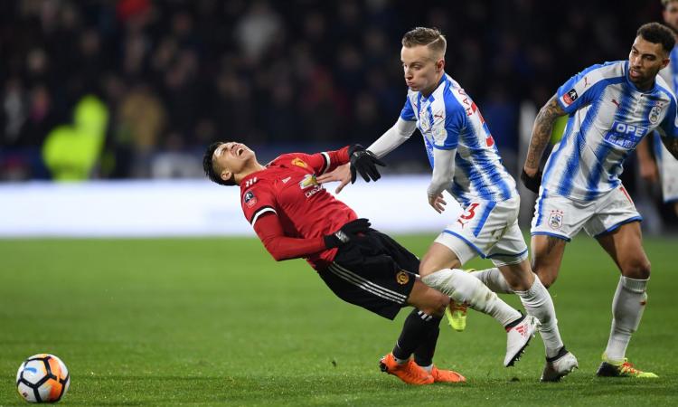 Huddersfield, UFFICIALE: riscattato un difensore