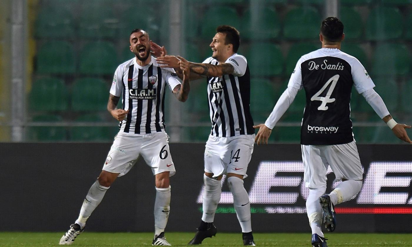 Playout Serie B: Entella-Ascoli 0-0, ritorno decisivo. Espulsi Cosmi e Volpe VIDEO