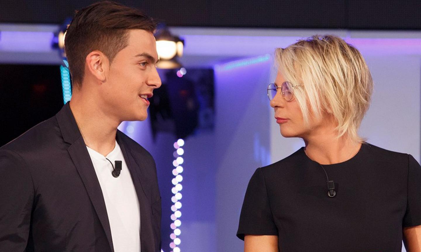 Dybala, che cuore in tv da Maria De Filippi a C'è posta per te VIDEO