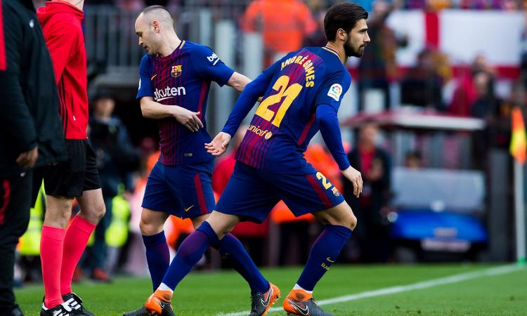 Barcellona, Iniesta: 'Messi numero uno per distacco. Ora il Real? Uguale per noi'