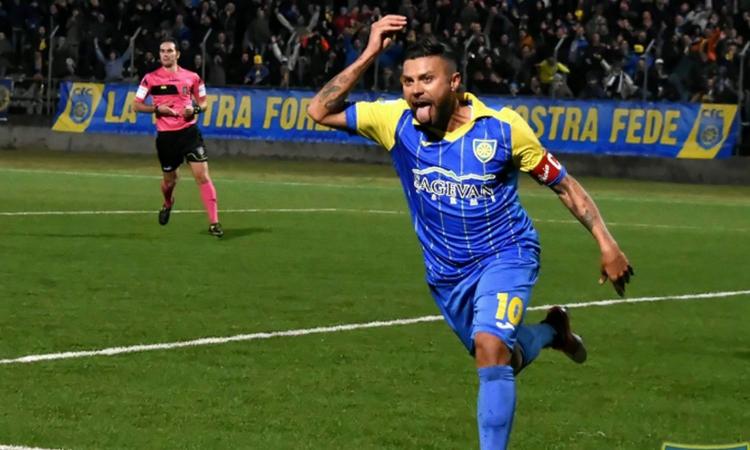 Dall'idea ritiro a re dei bomber in Serie C: la seconda vita di Ciccio Tavano