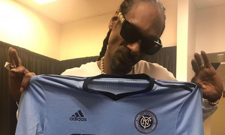 New York, Villa regala la maglia a Snoop Dogg FOTO