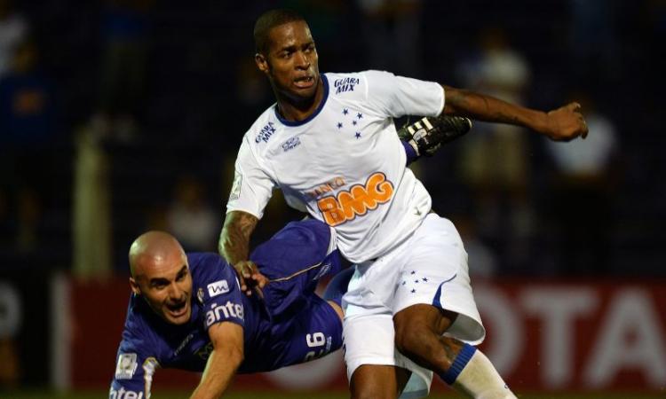 Lazio: un brasiliano per la difesa