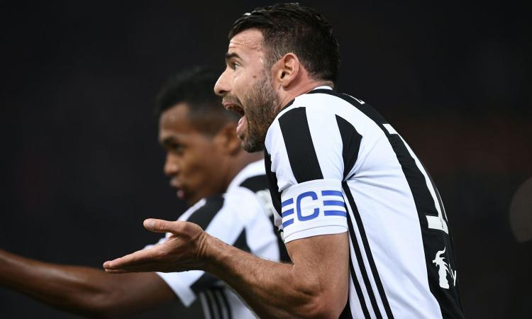 Juve, Barzagli: 'Siamo nella storia! Anche il Napoli meritava lo scudetto'. E annuncia il rinnovo