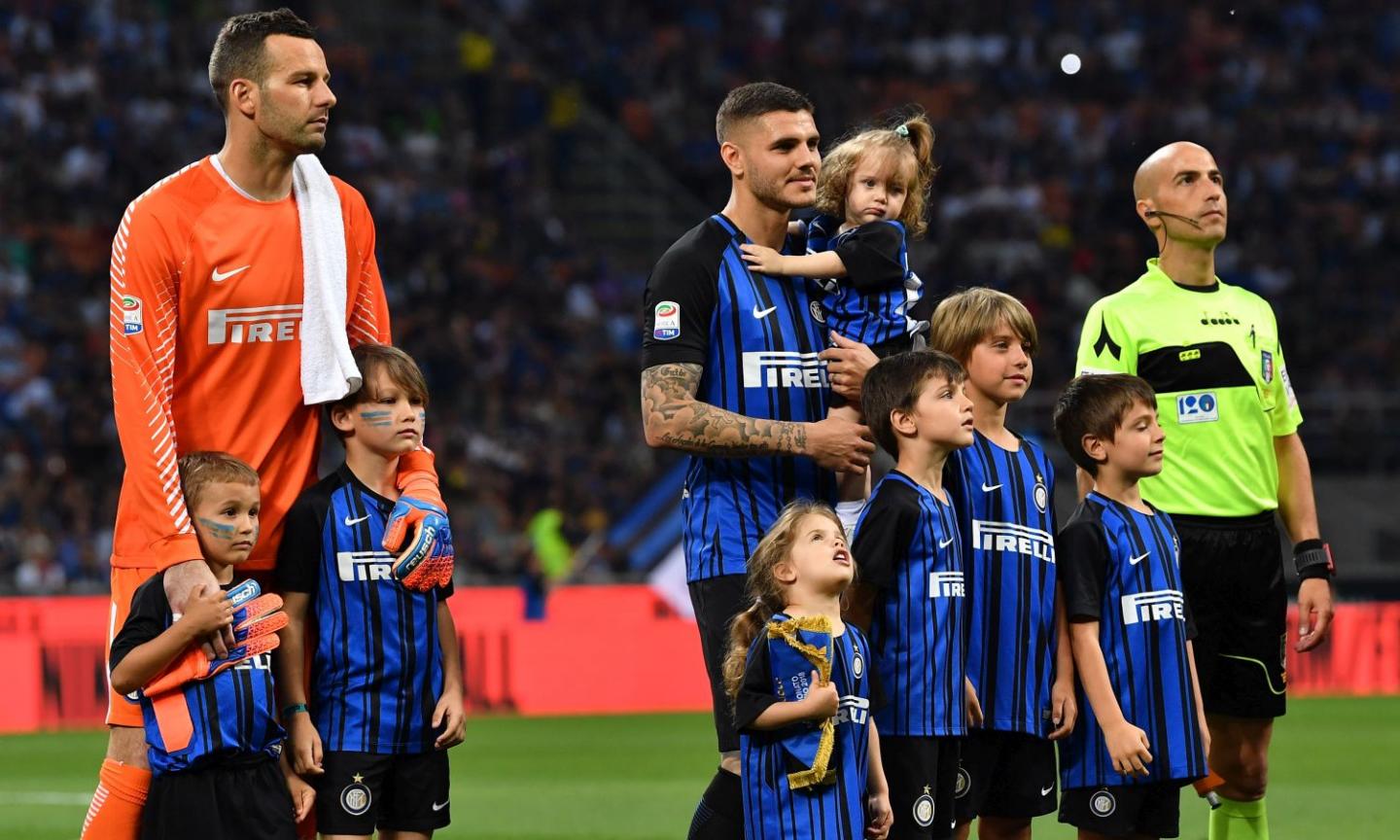 Inter, che autogol! Al Meazza foto e aria di festa: alla fine esulta solo il Sassuolo