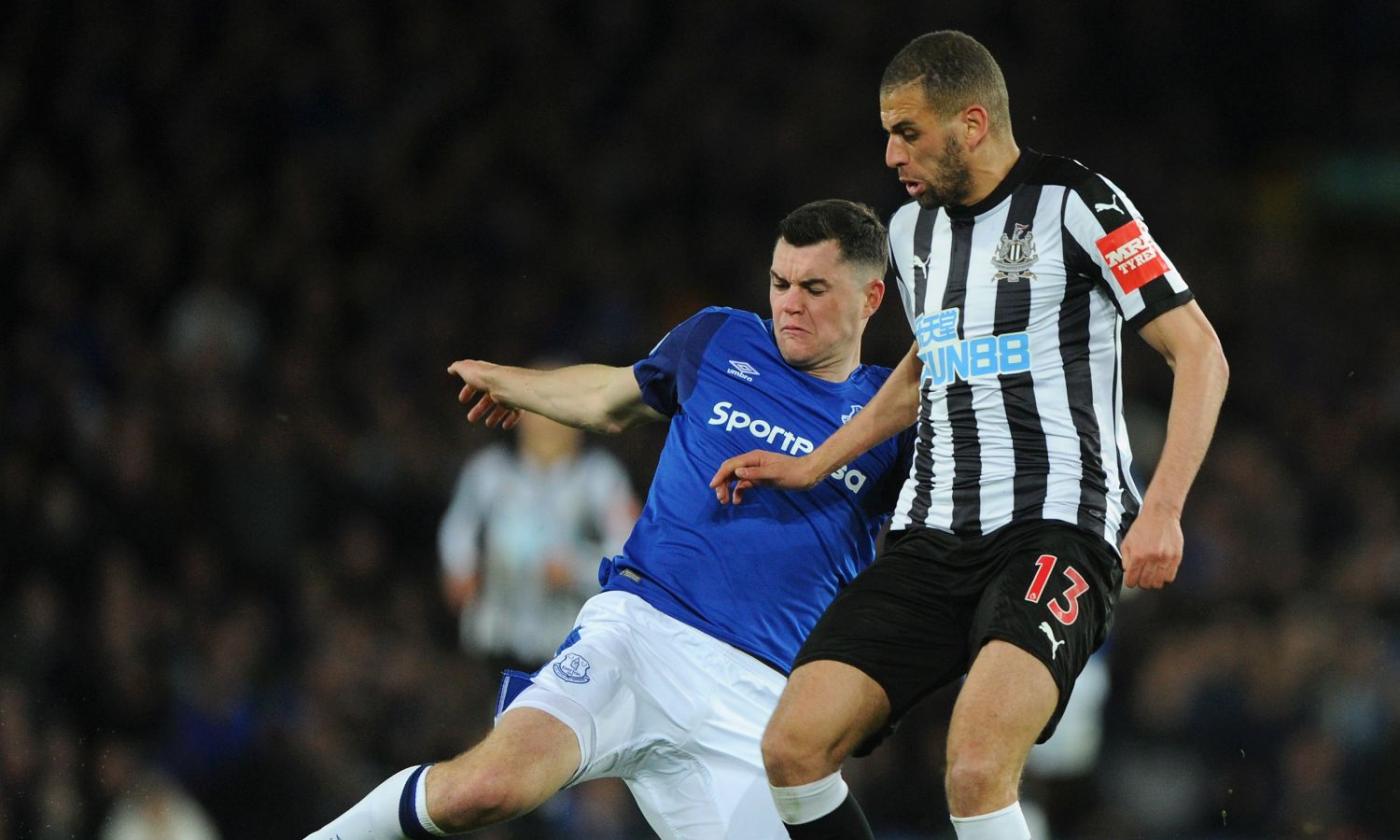 Newcastle: 3 turni di stop a Slimani per il calcio a Dawson