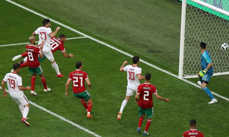 Il mondiale degli autogol: di testa, di stinco, di tacco. È a un passo dal record
