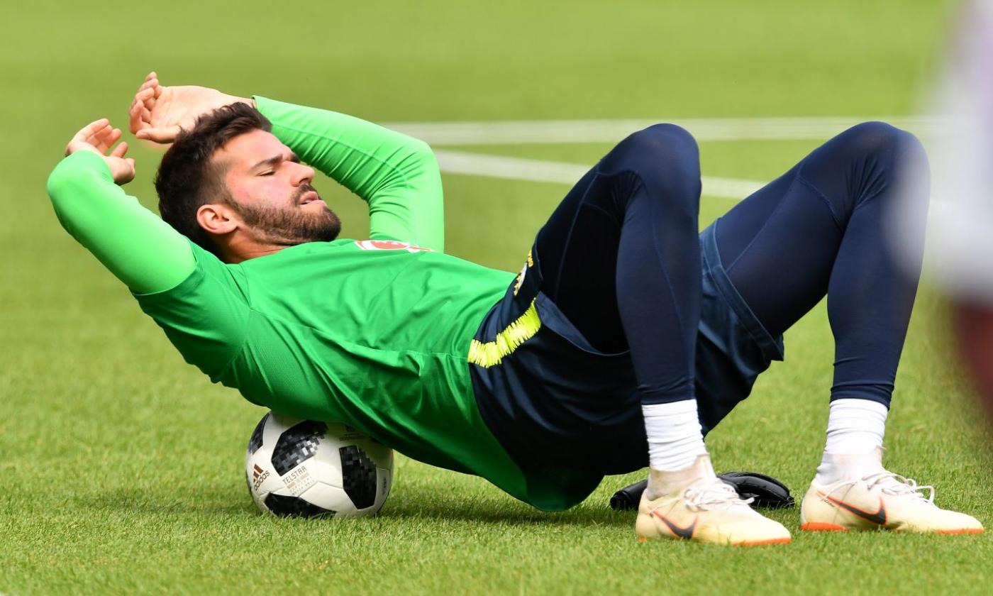 Alisson apre all'addio alla Roma: 'Ci sono altre possibilità, a breve vedremo'