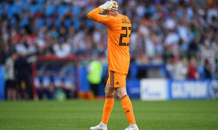 Argentina e il dilemma portiere: il riscatto nelle mani di Armani e Guzman