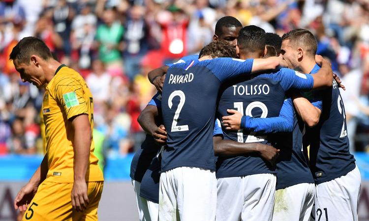 La Francia vince, ma che fatica! 2-1 con l'Australia fra rigori, Var e autogol
