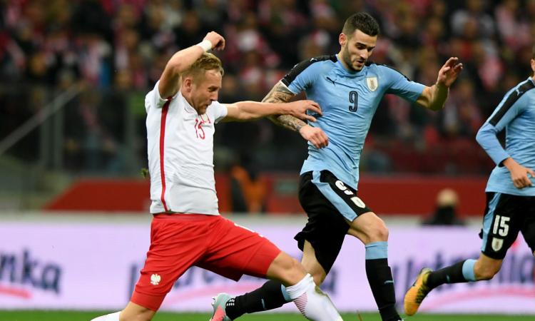 Polonia, Glik: 'Lewandowski meritava il Pallone d'Oro, ma viviamo in un mondo strano'