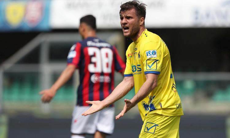 Chievo, Hetemaj o rinnova o va via: due club di A lo vogliono