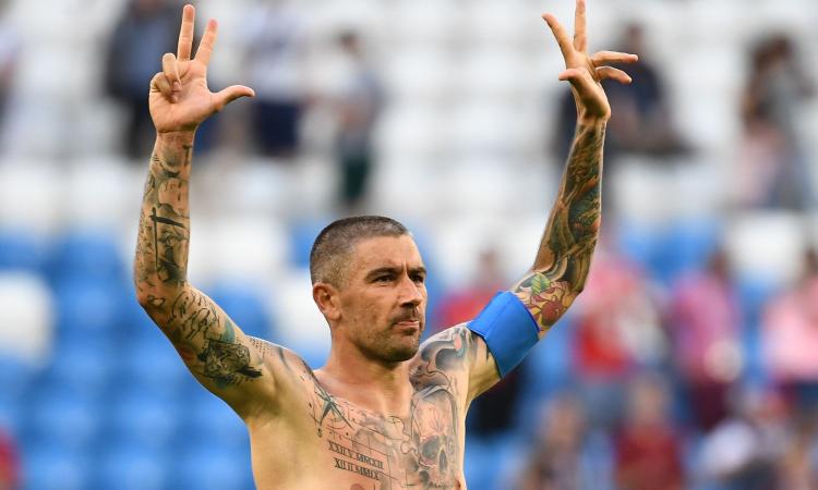 E' sempre Roma-Lazio, Kolarov punge Marusic: 'Hai fatto una scelta triste'