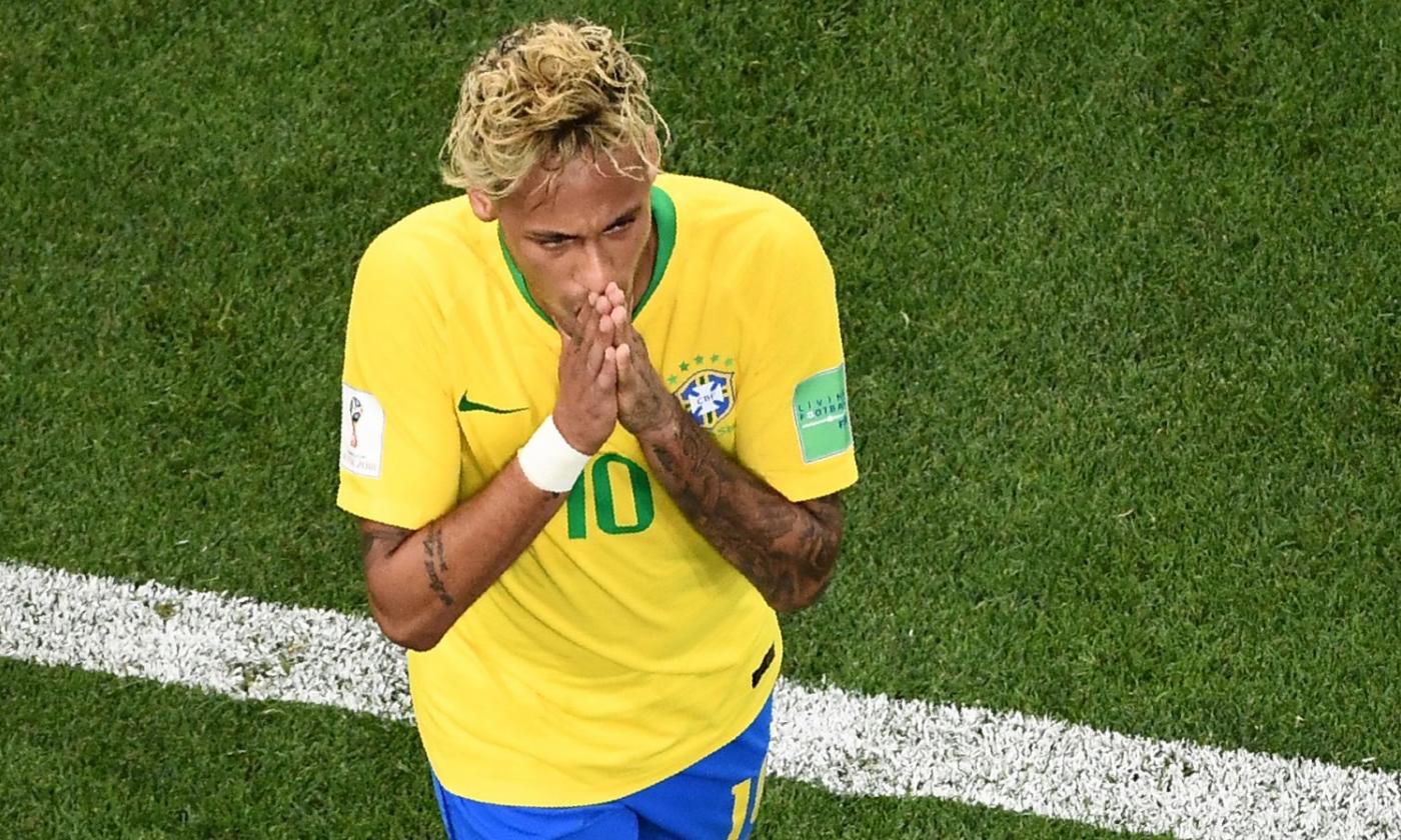 Brasile, rientra l'allarme Neymar: si allena col gruppo, le FOTO