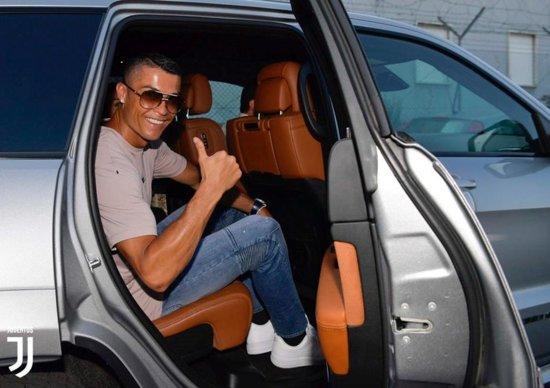 PIT STOP: una Jeep da 700 cavalli, l'ultimo bolide di CR7 FOTOGALLERY