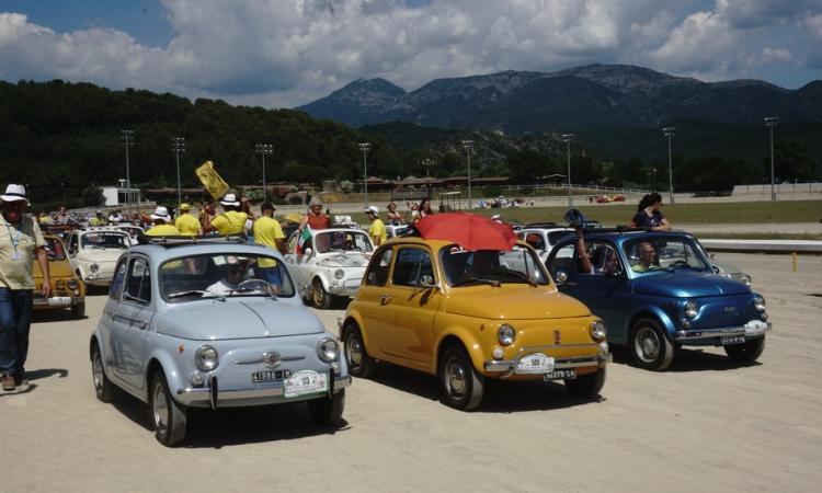 PIT STOP: in passerella le più belle Fiat 500 storiche FOTOGALLERY