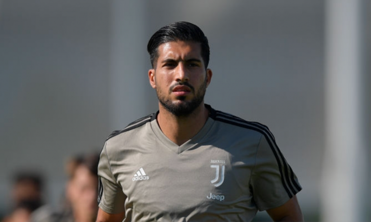 Juve, Emre Can se la ride dopo l'allenamento FOTO