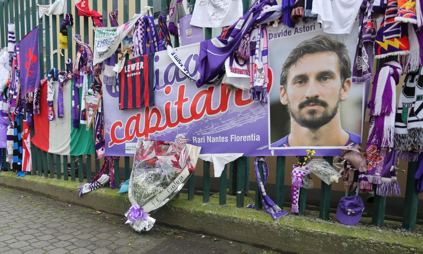 Fiorentina, rimosso il muro dedicato ad Astori all'esterno del Franchi