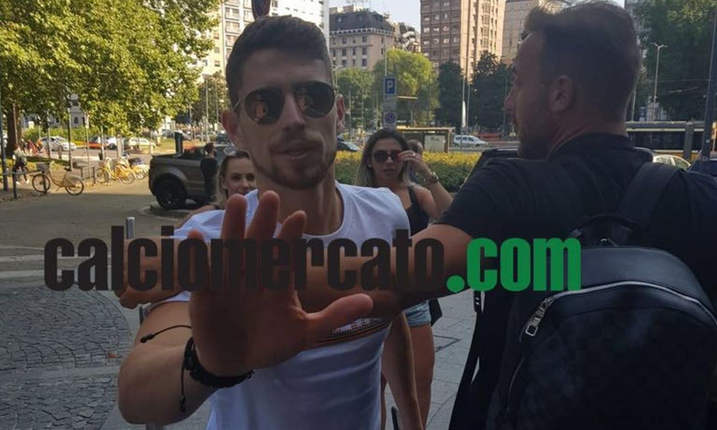 Napoli, Jorginho arriva nel centro sportivo del Chelsea