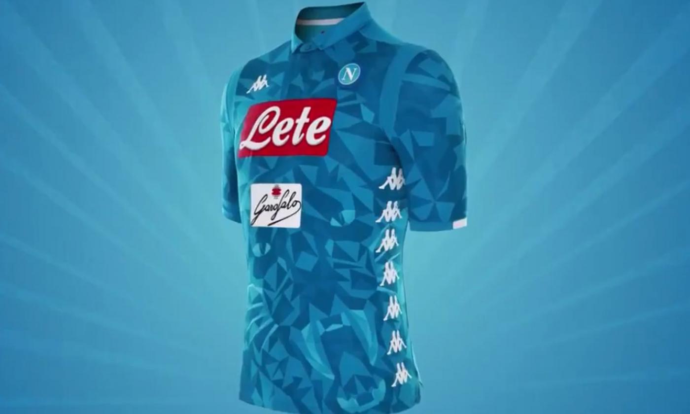 Napoli, svelata la nuova maglia: c'è una pantera FOTO E VIDEO