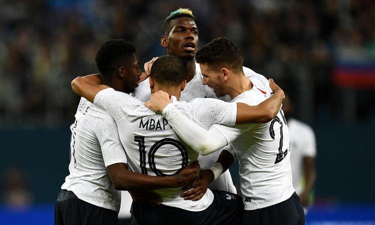 Francia, Pogba: 'Critiche? Non permetto a nessuno...'