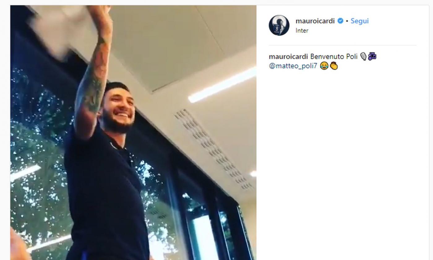 Inter, Icardi fa cantare Politano: 'Nel blu, dipinto di blu' VIDEO