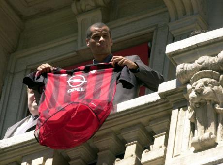 Rivaldo: 'Al Milan grazie a... Van Gaal' VIDEO