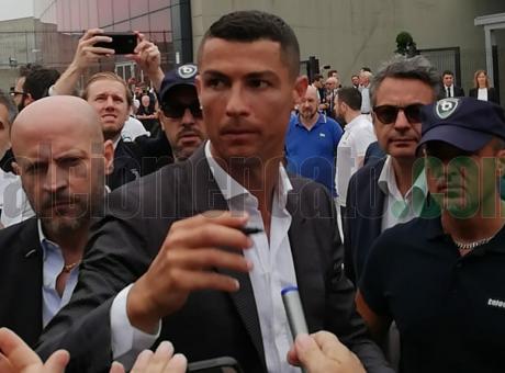 Ronaldo alla Juve, ecco la prima FOTO di Georgina e Cristiano Jr in bianconero