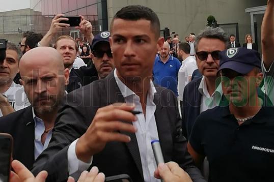 Ronaldo, Parla Il Biografo: 'Ecco Perché Ha Scelto La Juve'|Mercato ...