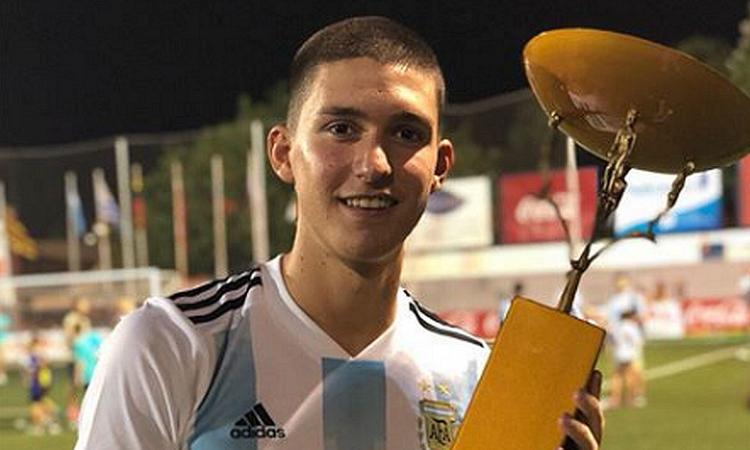 Juve, duello col Barcellona per un baby del Boca