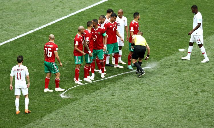 Spray arbitri, la Fifa non ha mai pagato il brevetto: il caso finisce in Tribunale