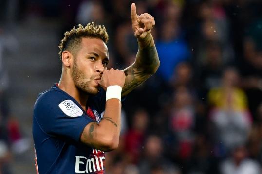 Neymar pays visit to former Barca teammates  English News 