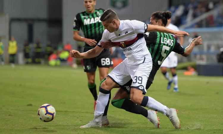 Juve, cambia l'accordo con il Genoa per un attaccante