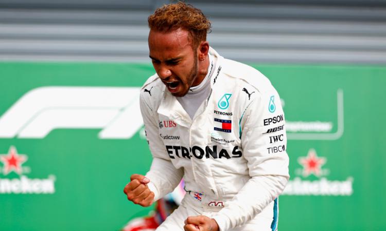 Hamilton pronto a sostituire Schumacher nella storia della Formula 1 VIDEO