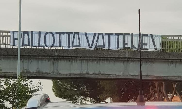 Caos Roma: la rabbia dei tifosi, Monchi rischia, Di Francesco è appeso a un filo