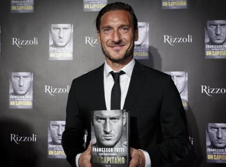 Roma, Totti: 'Niente Pallone d'oro? Allora vinco l'Oscar'