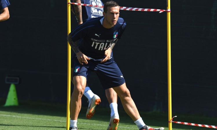 Bernardeschi: 'Italia, abbiamo toccato il fondo. Devo imparare da Ronaldo'