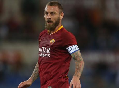 Roma, De Rossi: 'Mai pensato di smettere, fidatevi di me su Kolarov' VIDEO