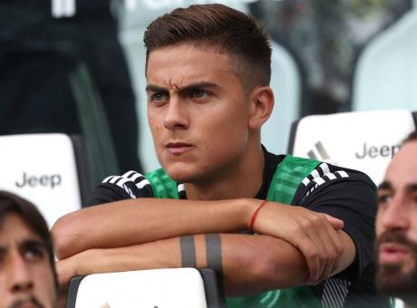 La Juve vende: Dybala in fuga, tutti su Pjanic, i casi Douglas e Alex Sandro
