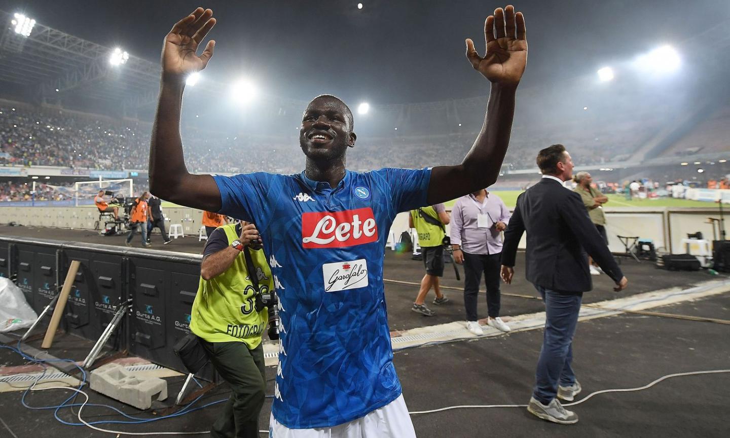 Napoli, Koulibaly 'Manchester United? Un onore'