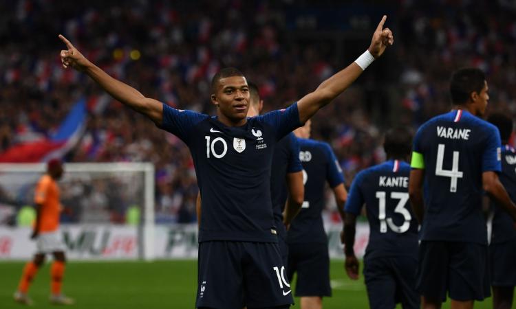 Mbappè e Giroud annientano una buona Olanda: la Francia vince 2-1, è 1°
