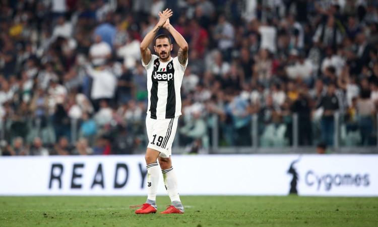 Juve, Bonucci su Instagram: 'Inutile guardarci indietro'