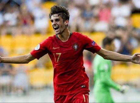 Paratici non vuole perdere l'affare di gennaio: Juve al rilancio per Trincao