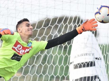 Napoli, Meret torna in dubbio: ancora qualche problema alla spalla