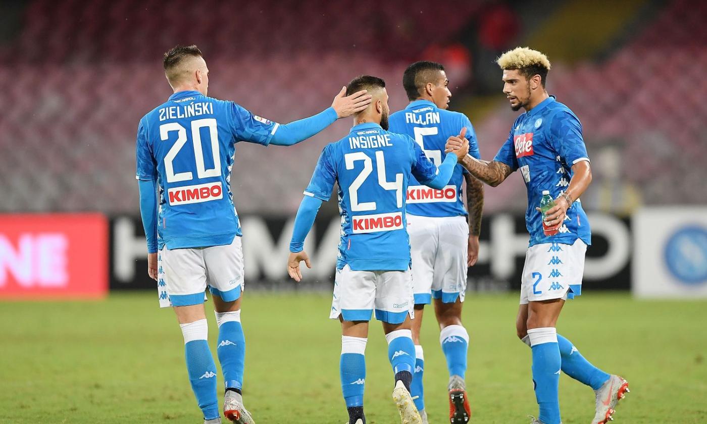 Napoli 'magnifico': Ounas e Insigne, 2-0 al Sassuolo e rincorsa alla Juventus