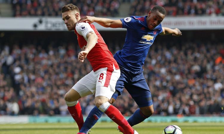 L'Inter sogna Martial, il Milan Ramsey: derby di mercato per Barella e Biraghi