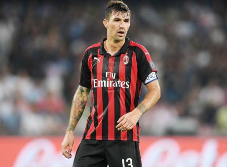 Milan, Romagnoli attacca Banti: 'Noi ammoniti o espulsi a ogni contatto, gestione fastidiosa' VIDEO