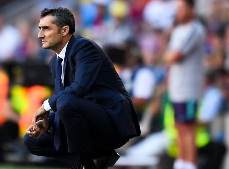 Barcellona: Bartomeu rinnova la fiducia a Valverde